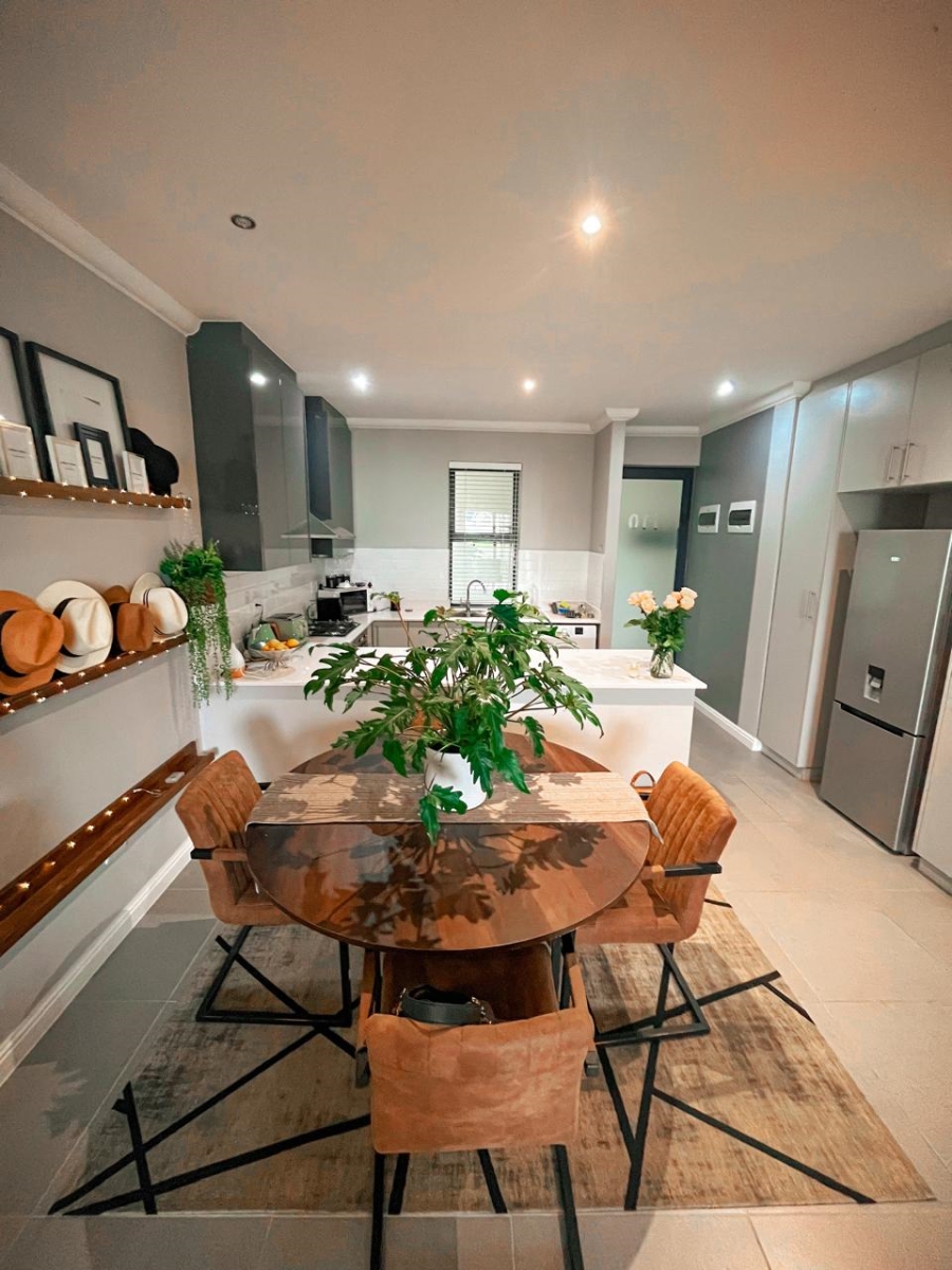 3 Bedroom Property for Sale in Sitari Country Estate Western Cape